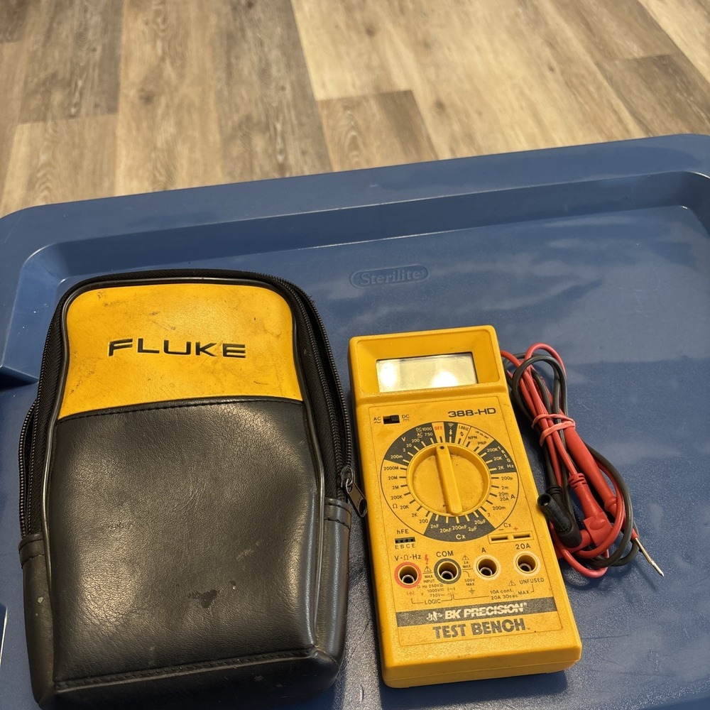 BK Precision 388-HD Digital Multimeter w Leads Fluke Carry Case Tested